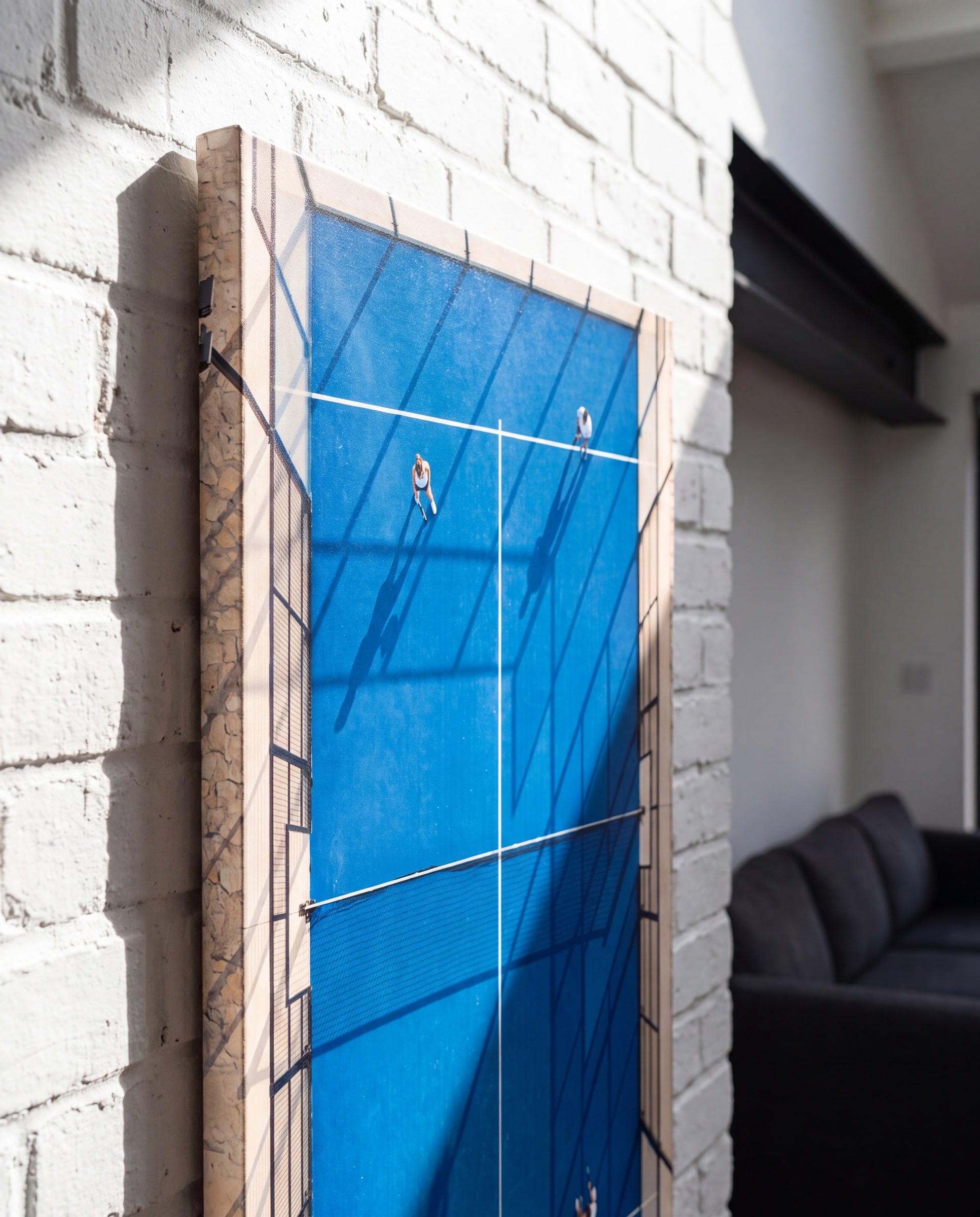 Doble, the wrapped edge of the canvas